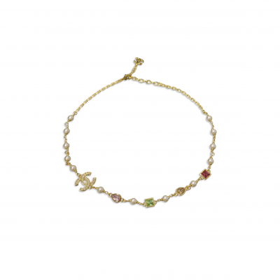 CHANEL PEARL NECKLACE